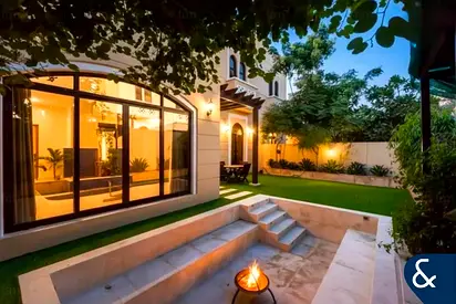 LANDSCAPED | CLOSE TO PARK | VOT