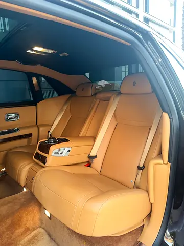 2015 ROLLS-ROYCE GHOST thumbnail 11