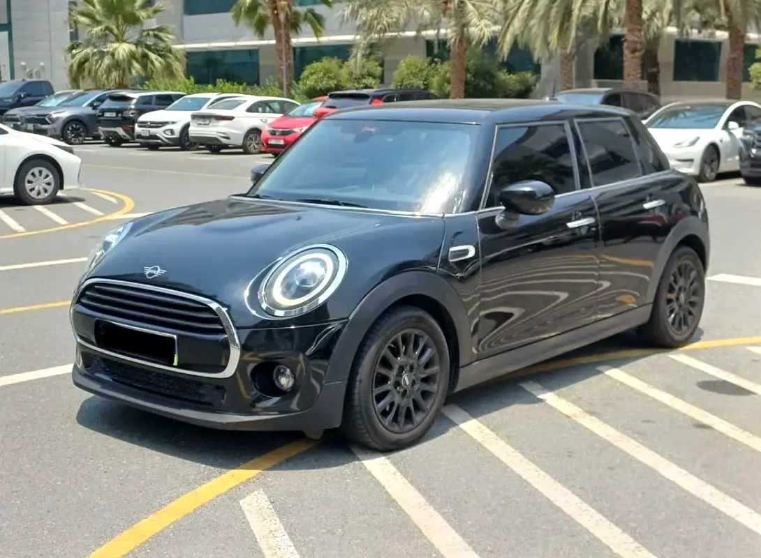MINI Cooper 2021 — photo 1 of 16