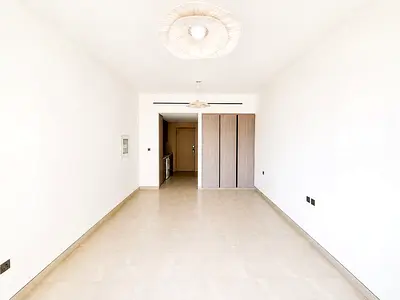 BRAND NEW - SPACIOUS - CONTEMPORARY