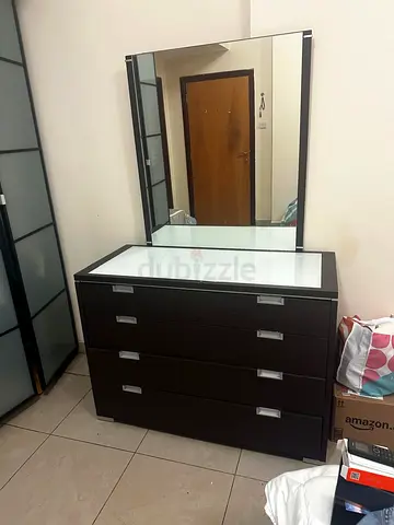 Home center Dresser