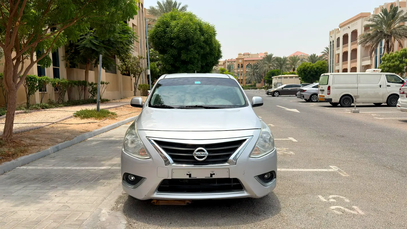 Nissan Sunny 2020 — photo 1 of 15