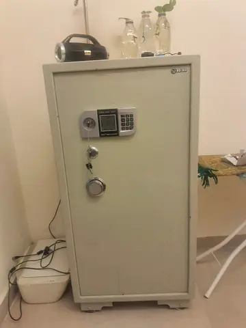 Used Home/Office Safe with Electronic Keypad and Manual Lock