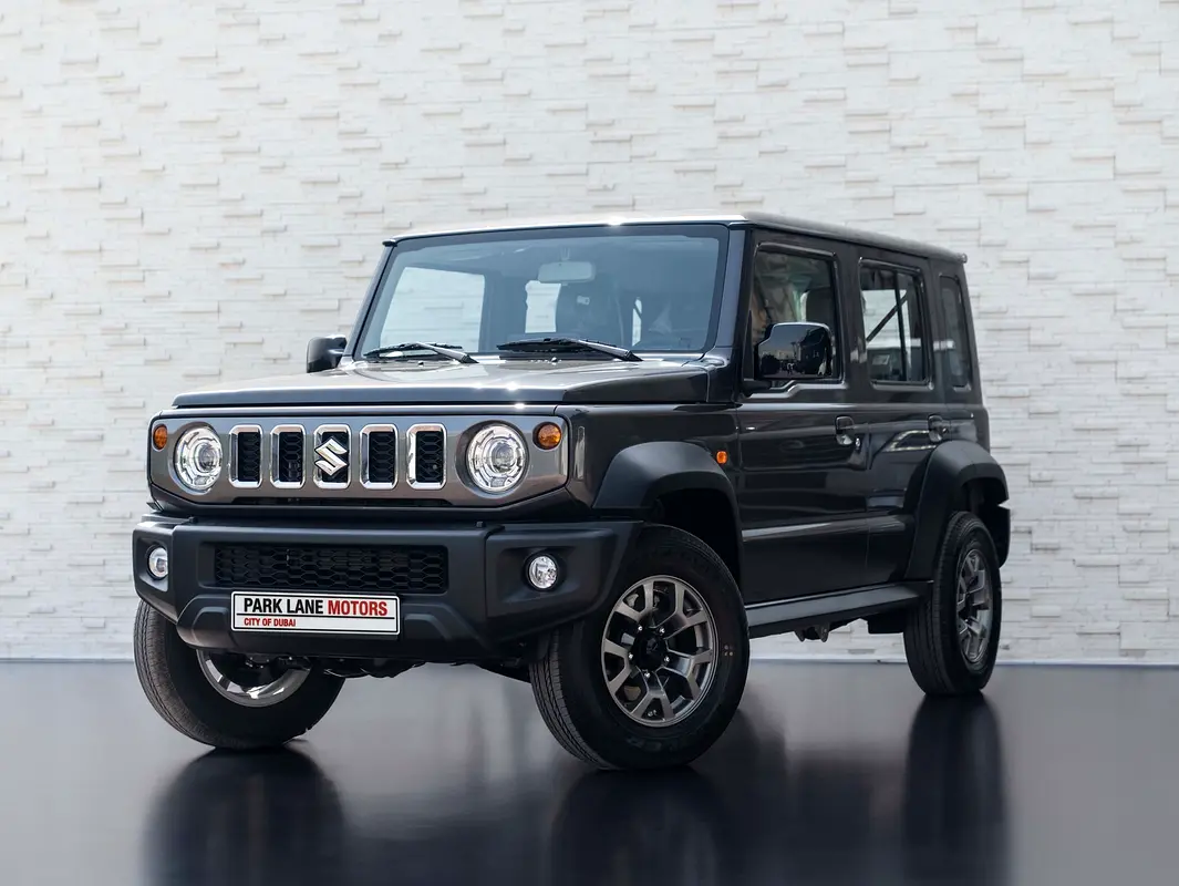 Suzuki Jimny 2024 — photo 1 of 17