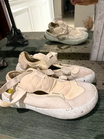 Camper Beige mens casual sneakers, size 44 lightly used