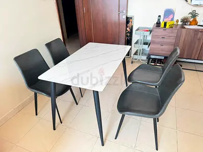 Dining Table with 4 Chairs
