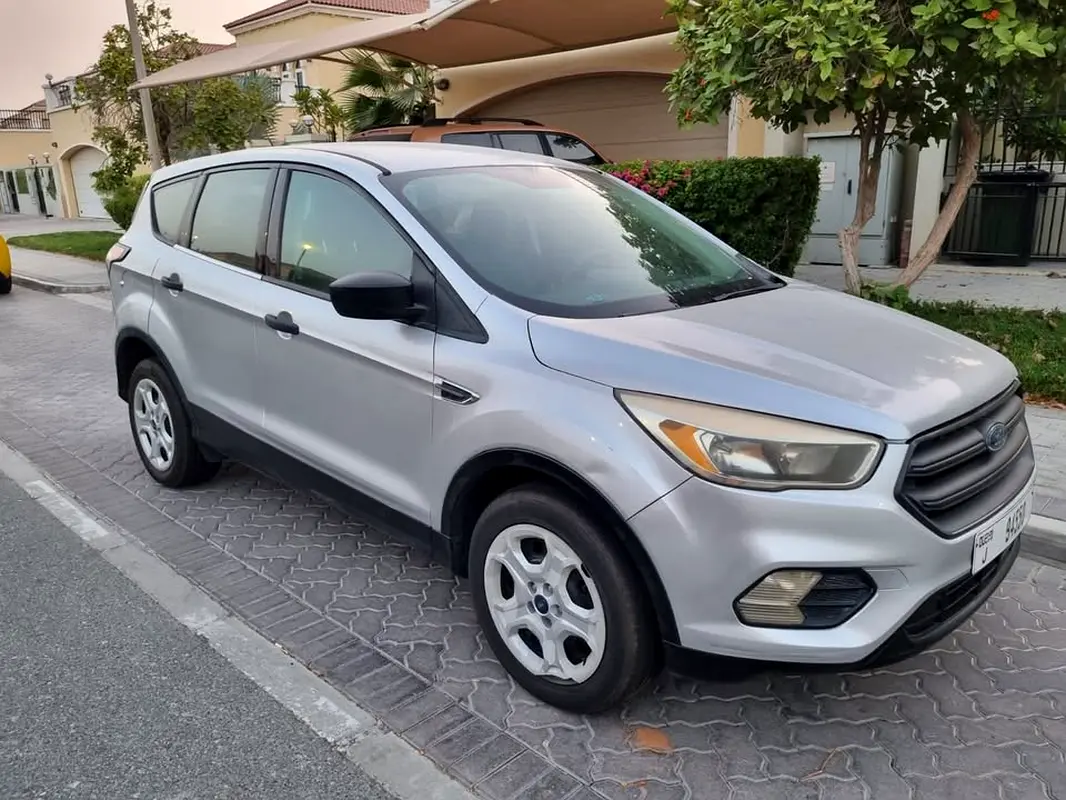 Ford Escape 2018 — photo 1 of 11