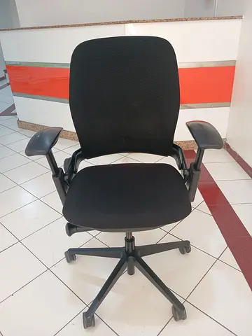 Selling For steel case Office chair ergonomic Black Mesh