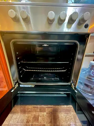 Used freestanding gas cooker oven and hob - stainless steel, good working condition