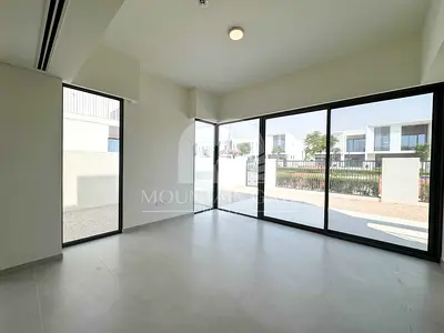 Single Row | Close to Mall | Brand New Available