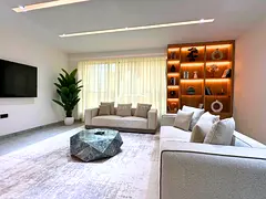 Luxury upgraded | Sea View | Vacant