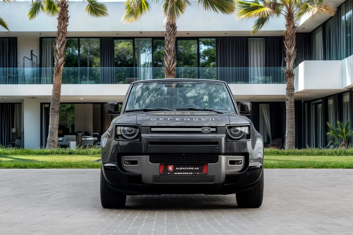 Land Rover Defender 2025