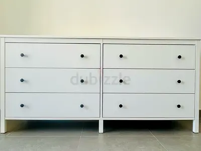 White 6-Drawer Dresser / Sideboard in Good Condition