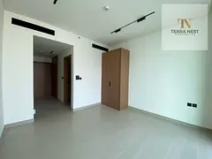 BIGGER LAYOUT STUDIO | NEAR MALL | NEAR EXIT