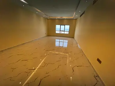 3 غرف وصالة _مع ستور_بلكونة_ 3 حمامات_ خزائن بالحائط_ تكييف مركزي_ سهل المخرج للشارقة ودبي.