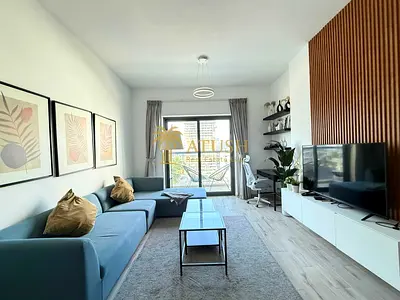 شقة مفروشة بغرفة نوم واحدة | سكن RMT | شرفة | إطلالة على وسط المدينة