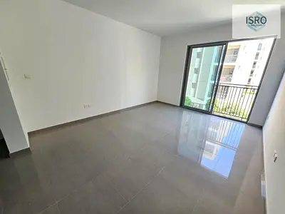 SPACIOUS STUDIO READY TO MOVE PRIME LOCATION