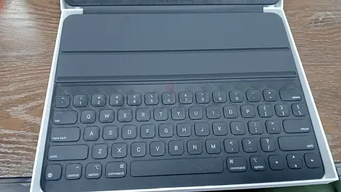 APPLE IPAD PRO 12.9 (5TH GEN) SMART KEYBOARD (FOLIO) (MXNL2LL/A 5TH GEN) BLACK