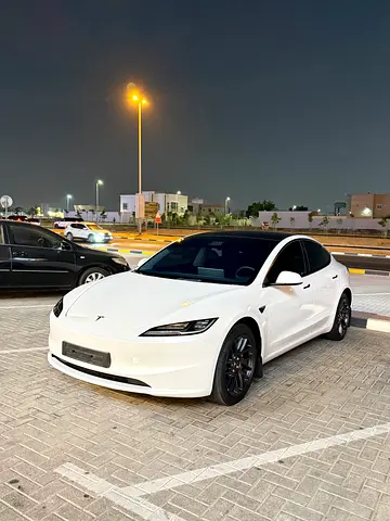 2024 Tesla MODEL 3 — фото 4
