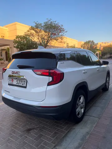 2019 GMC TERRAIN 照片 3