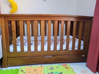 Mamas  Papas Ocean Solid Oak cot bed In perfect condition