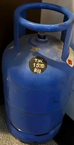 Gas cylinder