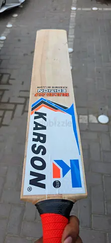 Karson cricket bat - good condition, lightweight