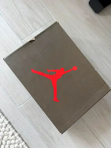 Nike Air Jordan 6 Retro. Travis Scott British Khaki Replica- good condition