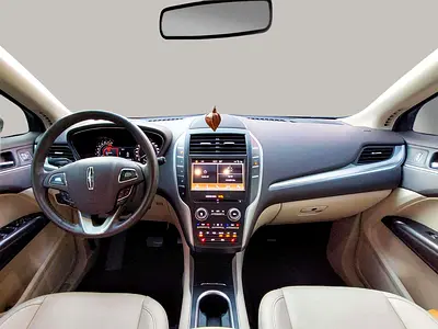 صورة 10 لـ 2019 Lincoln MKC