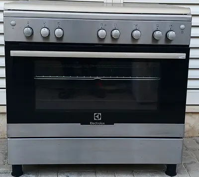 Electrolux Gas cooker 90x60cm with good working