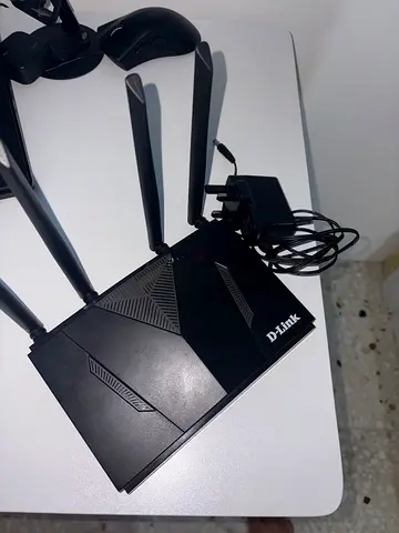 D_Link Dual-Band WiFi Router with 4 Antennas