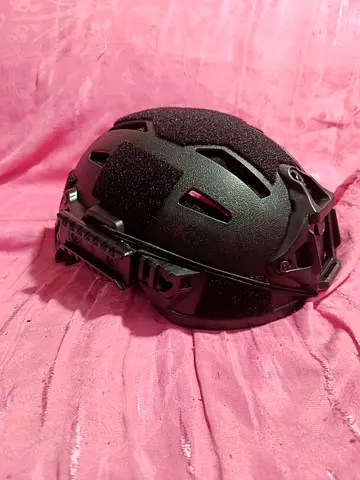 bike helmets / outdoor head gear