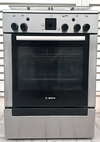 Good working condition 60×60 BOSCH gas cooker with 4 burners