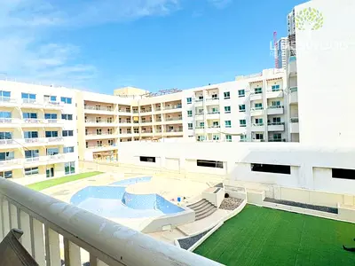 Fully Furnished Studio | Pool View | Tenanted