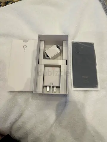 Brand New HONOR 600 5G (12GB RAM + 256GB) – Unused Full Box