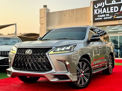 لكزس LX 570 Signature 2017 خليجي بدون صبغ تمامآ بحالة الوكالة التامة وسعر عرض ممتاز.