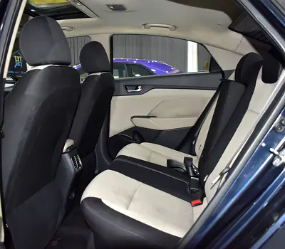 2020 Hyundai ACCENT — миниатюра 16