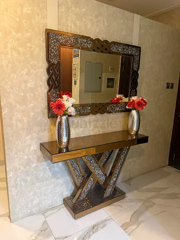 MUST GO CONSOLE WITH MIRROR