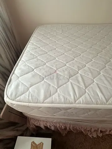 Single/Double Mattress in Good Condition - Foam/Quilted Top 3 pieces