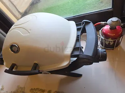 WEBER Portable tabletop gas grill