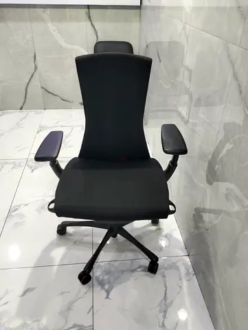 Embody Ergonomic Herman
Miller Chair Black Color Fully Adjustable