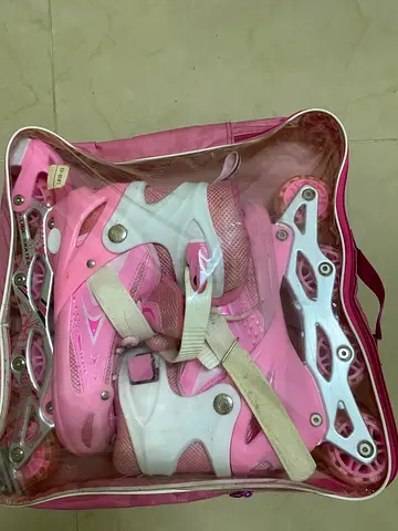 Roller skates size 8