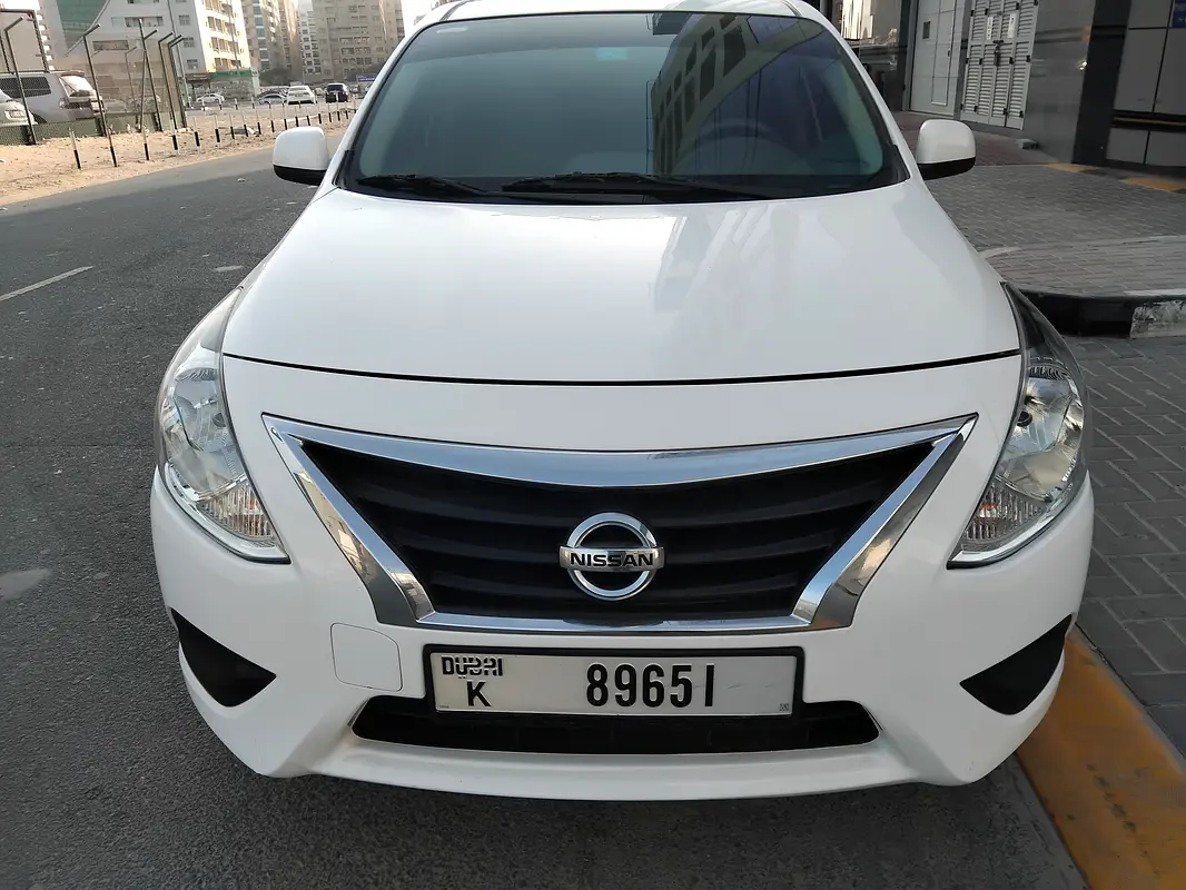 Nissan Sunny 2021 — photo 1 of 9