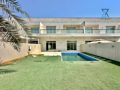 EXTRAVAGANT 5 BED VILLA | PRIVATE POOL | 2 PARKINGS