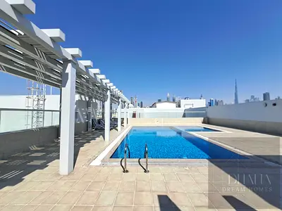 Spacious 3-BR with maids Room | Prime Jumeirah 1 Location | All Amenities | Family Building