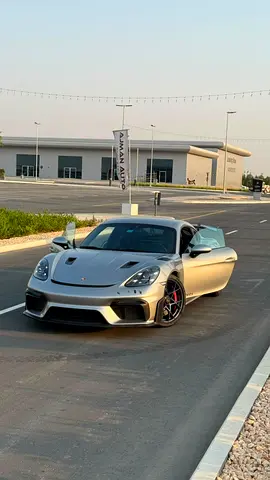 صورة مصغرة 13 لـ 2022 Porsche 718
