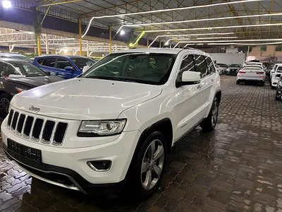 Jeep Grand Cherokee Limited 2016 | GCC Specs | Meticulously Maintained