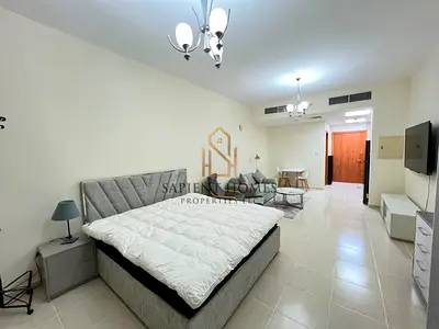 Fully Furnished ! Spacious Layout ! Balcony ! Vacant
