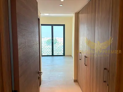 شقة غرفتي نوم واسعة | موقع مميز في مردف | جاهزة للسكن | تصميم عصري