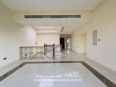 4 BR VILLA + MAIDS & STORE ROOM NEAR LA MER BEACH JUMEIRAH